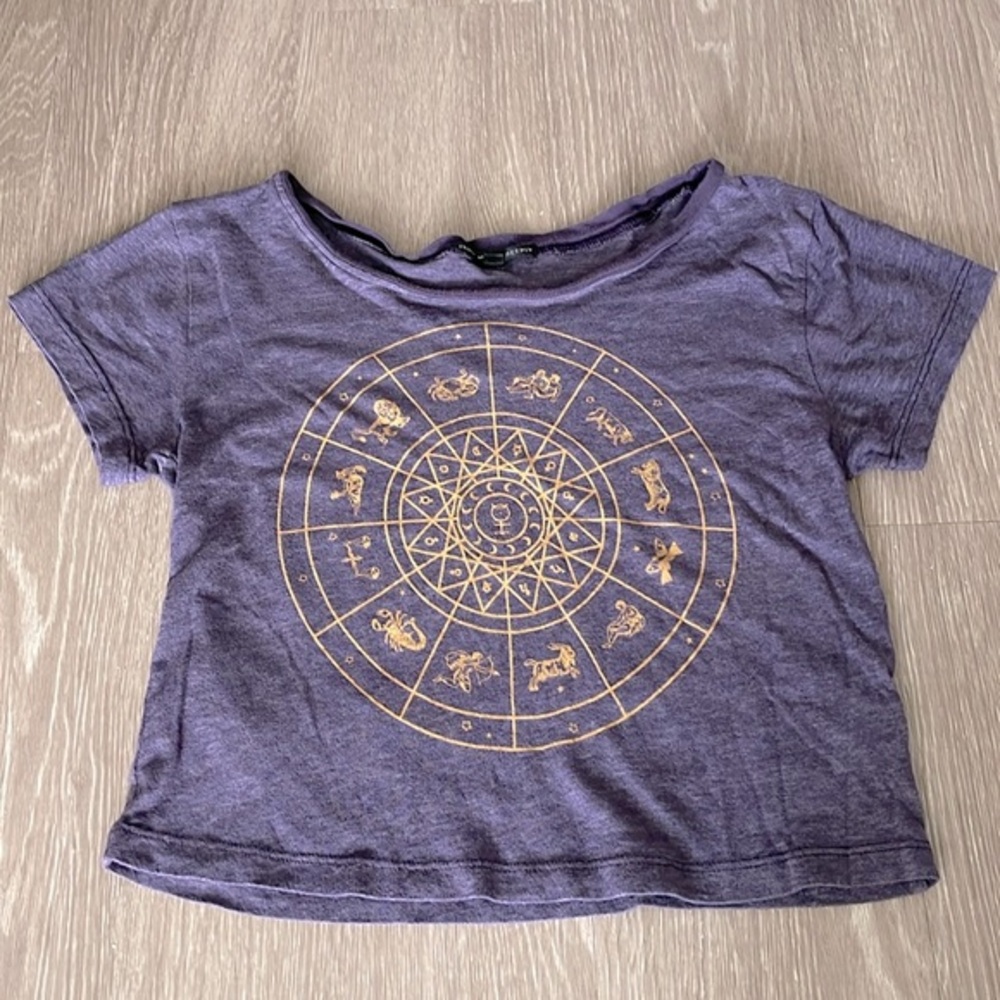 Urban Outfitters Truly Madly Deeply Astrology Chart Crop Top Women Size Medium